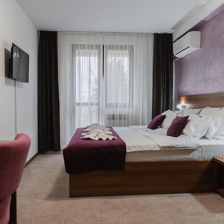 Hotel Damis ปาเล ภายนอก รูปภาพ