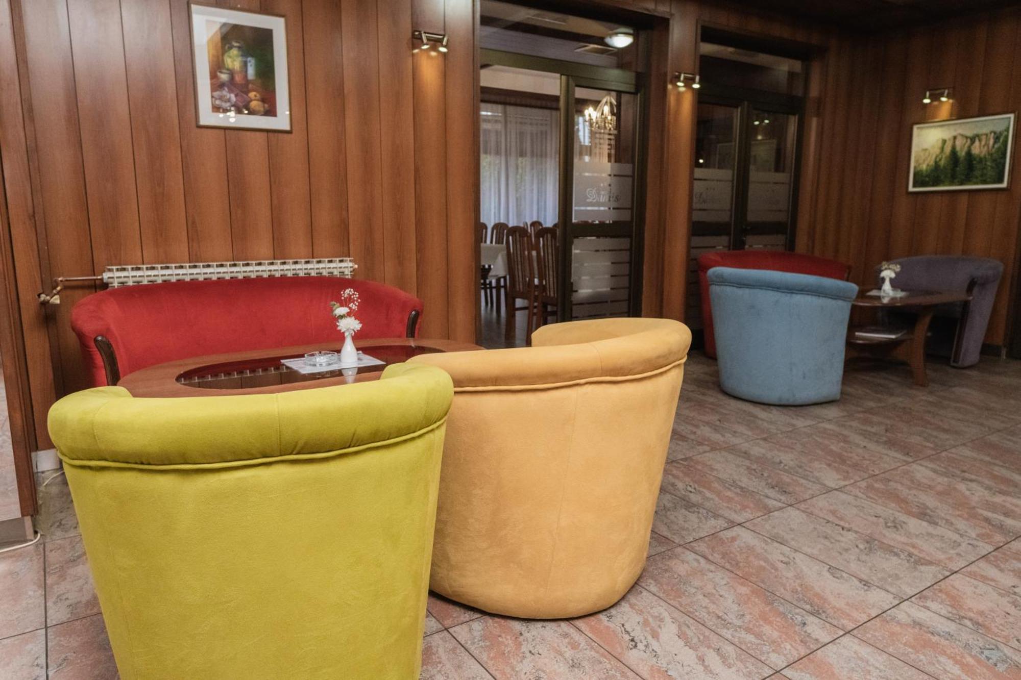 Hotel Damis ปาเล ภายนอก รูปภาพ
