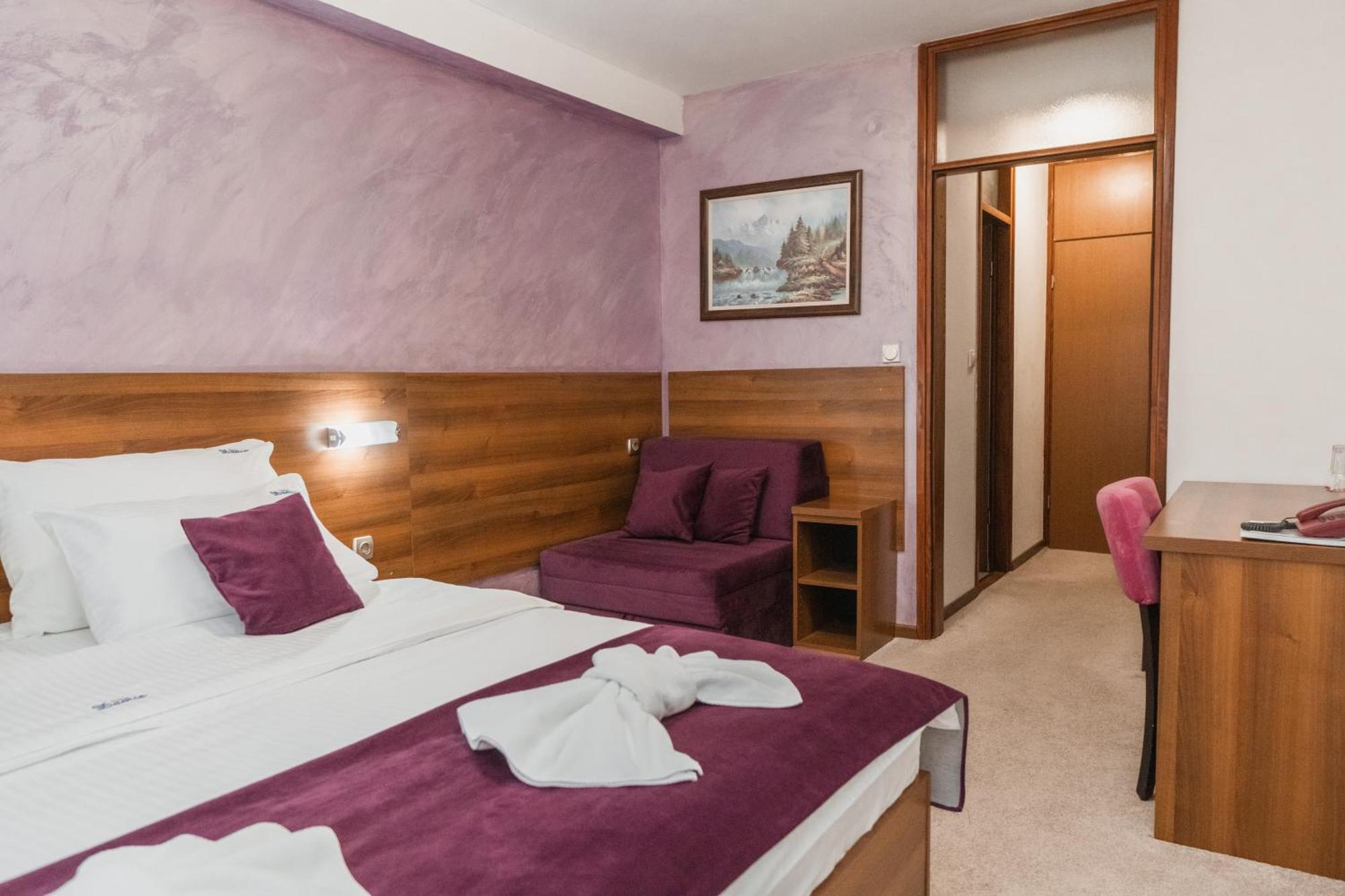 Hotel Damis ปาเล ภายนอก รูปภาพ