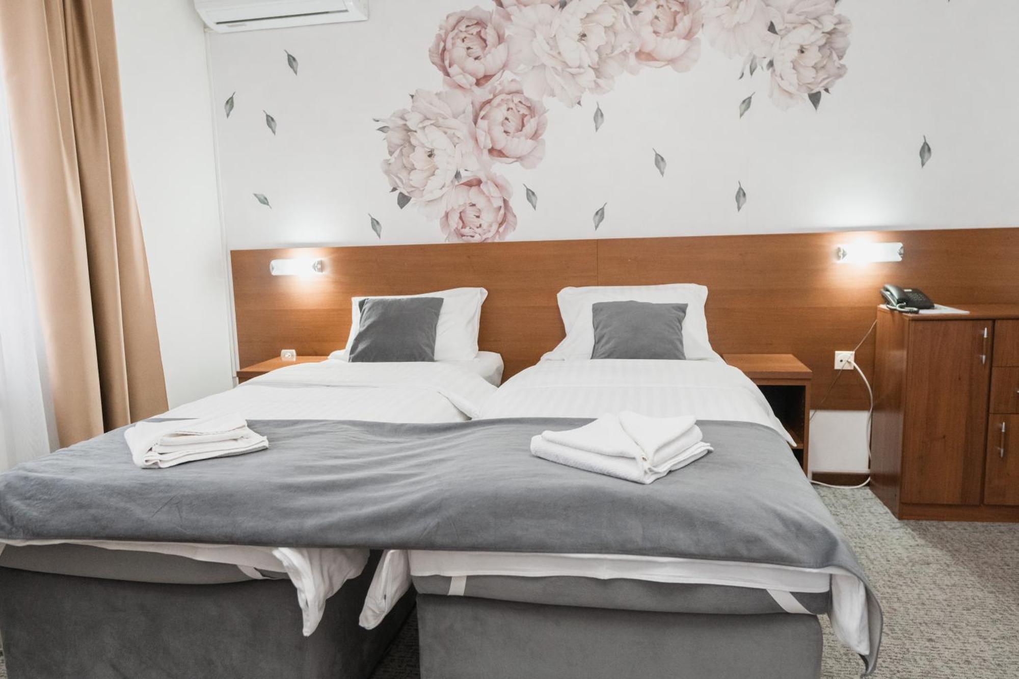 Hotel Damis ปาเล ภายนอก รูปภาพ