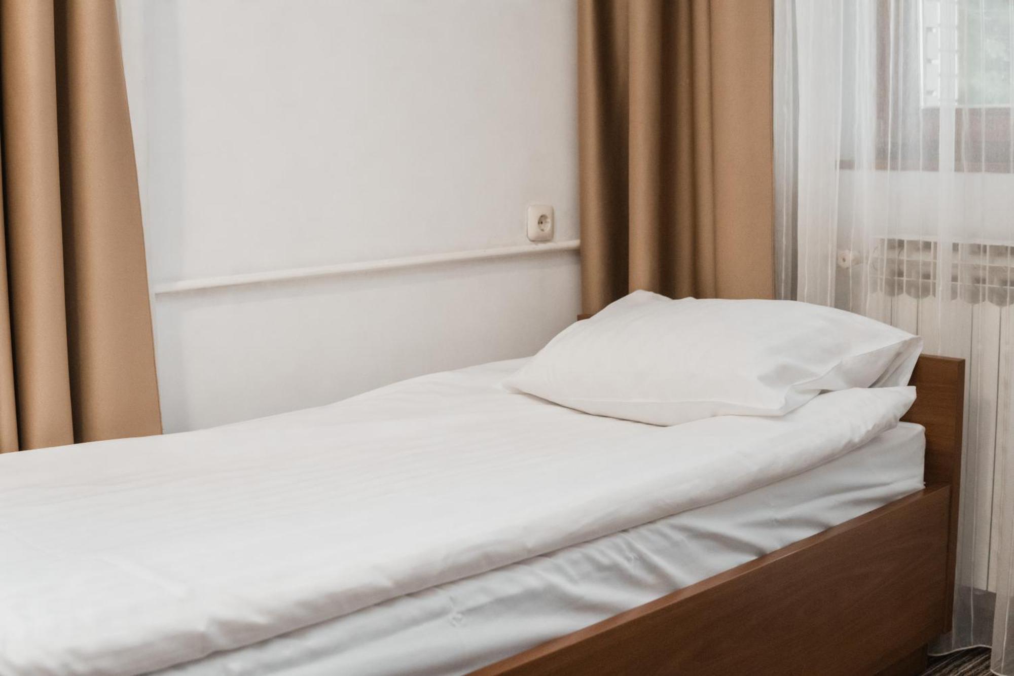 Hotel Damis ปาเล ภายนอก รูปภาพ