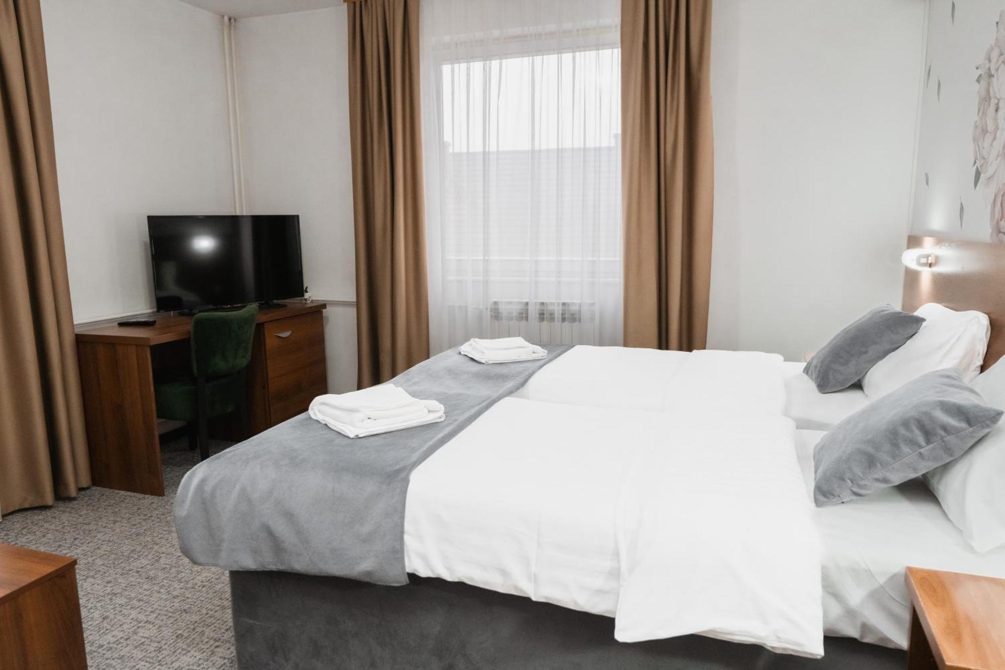 Hotel Damis ปาเล ภายนอก รูปภาพ