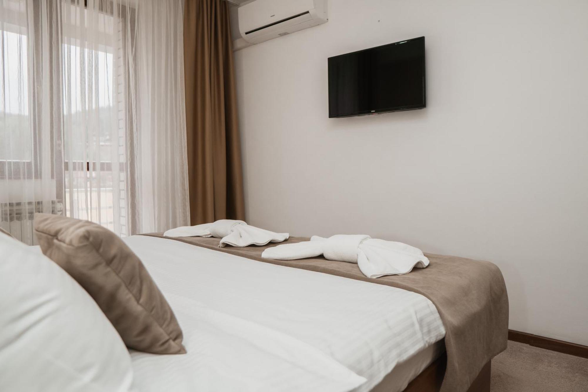 Hotel Damis ปาเล ภายนอก รูปภาพ